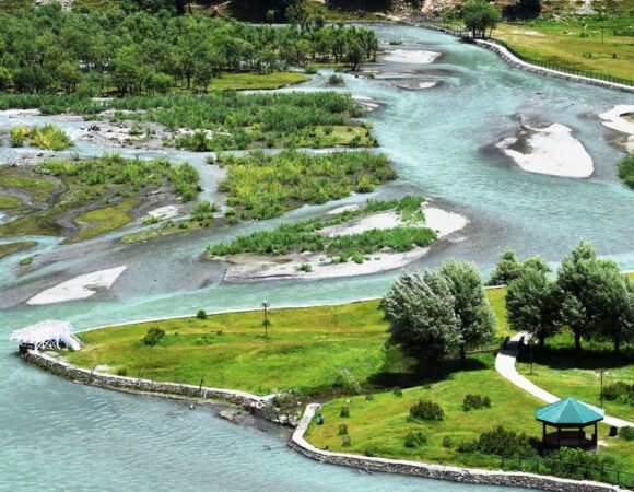 Kashmir - 4N/5D Trip (Srinagar / Gulmarg / Pahalgam)